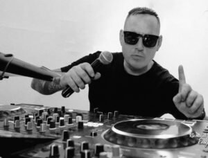 Ally Bongo on the decks